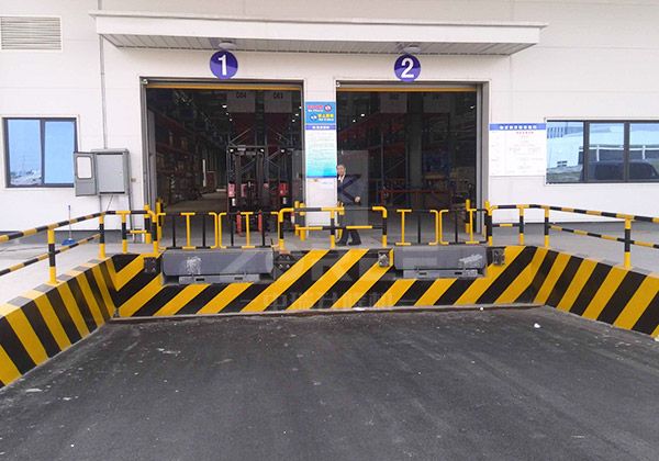 固定登車(chē)橋